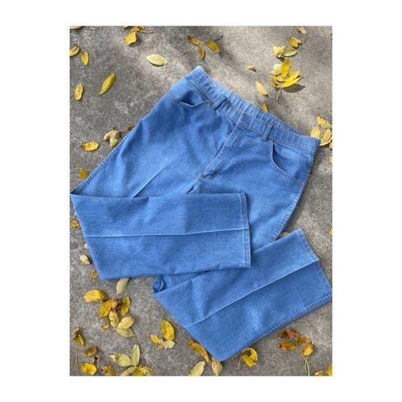 Vintage Wrangler High Waist Jeans Light Wash Straight Legs 4 Pocket Sz 36 - Picture 6 of 9